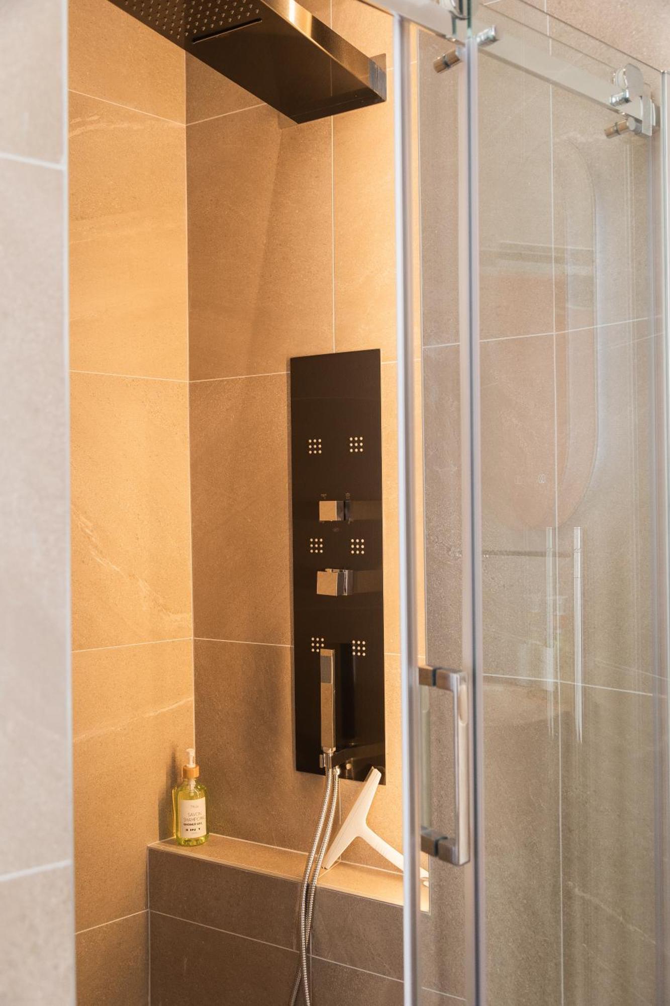 Omarais Guest House Paris Phòng bức ảnh